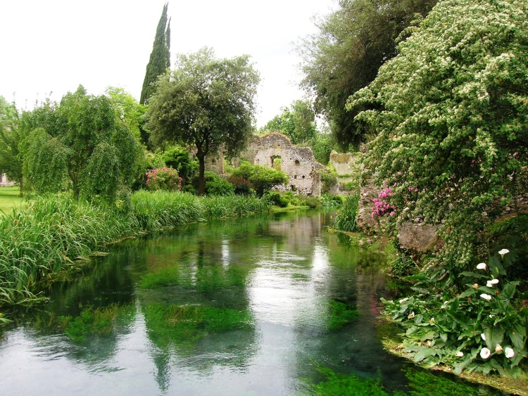 giardino di ninfa Semonera